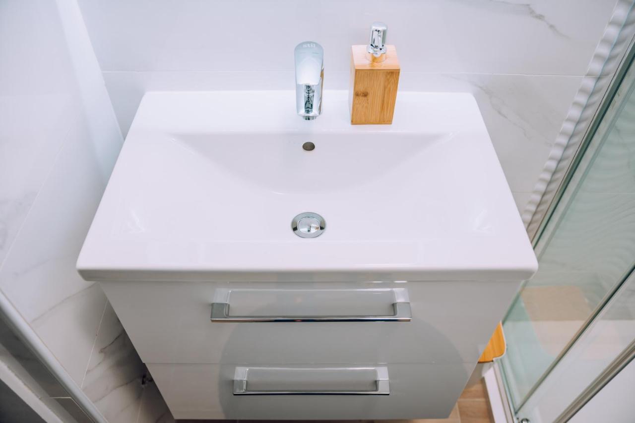Flexible Selfcheckins 27 - Bedroom - New ザグレブ エクステリア 写真